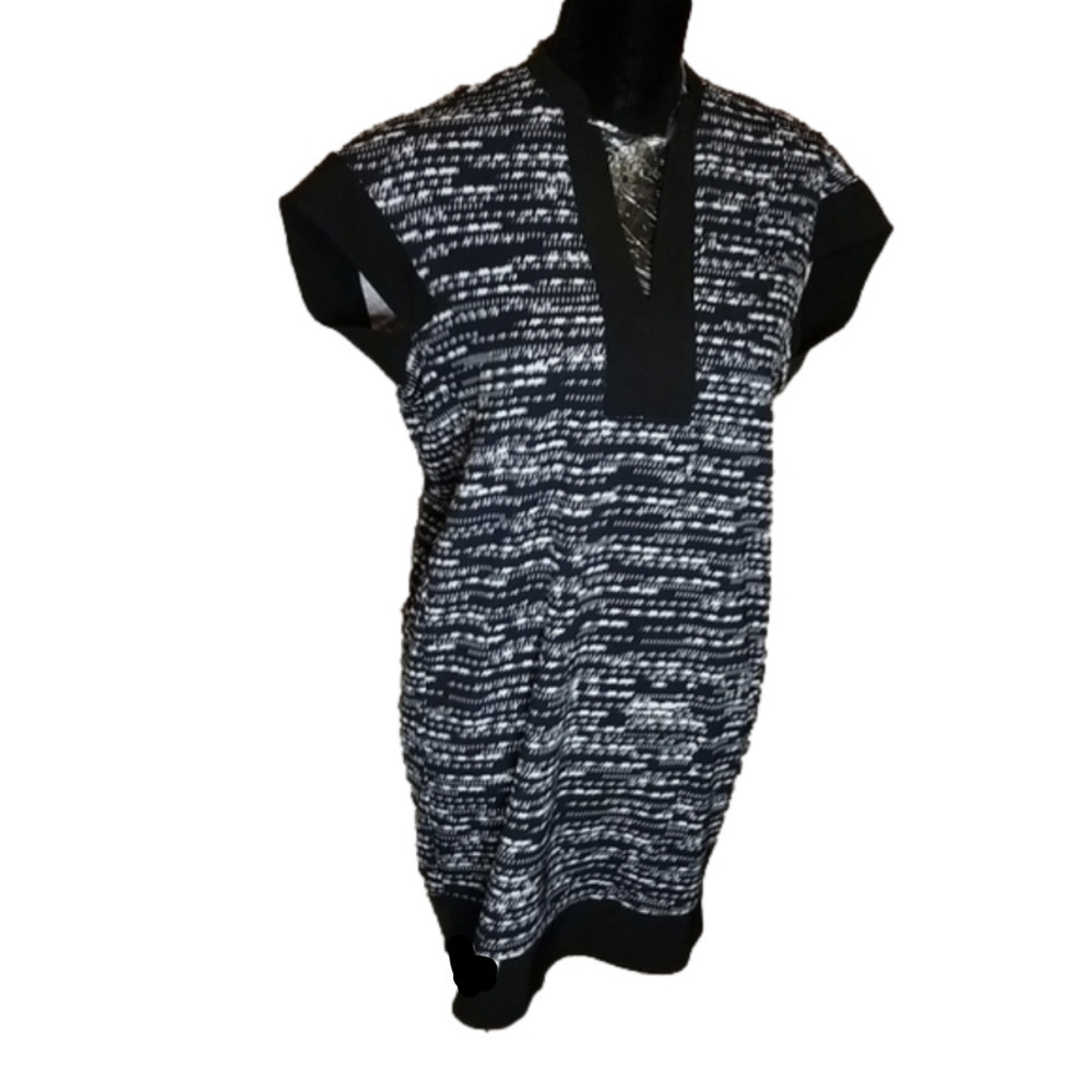 Calvin Klein Black/White Vneck Abstract Pattern Sheath Dress Size 2 EUC